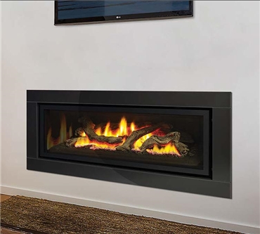 Regency Ultimate U900E linear direct vent gas fireplace with Verona black glass surround.
