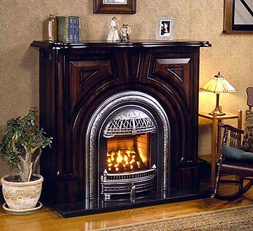 Model 530 Portrait with #539AFP Windsor Arch Polished Cast Front and Fires of Tradition Niagara Mantel.