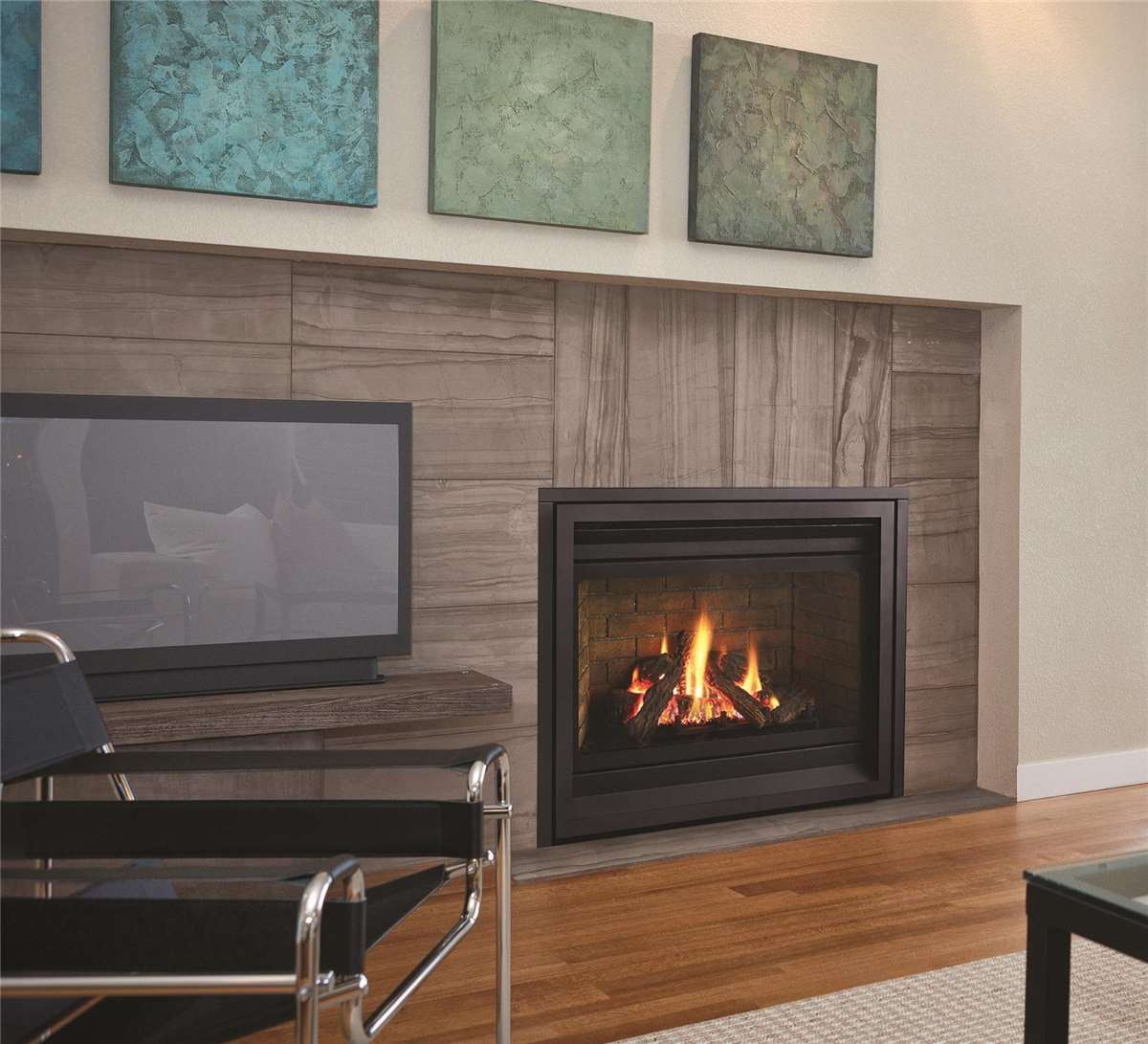 Regency Panorama P36D gas fireplace in vignette flush finish.