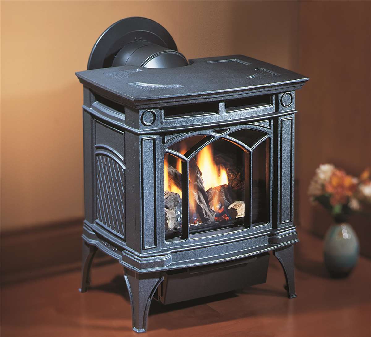 Hampton H15 small gas stove in charcoal grey finish.