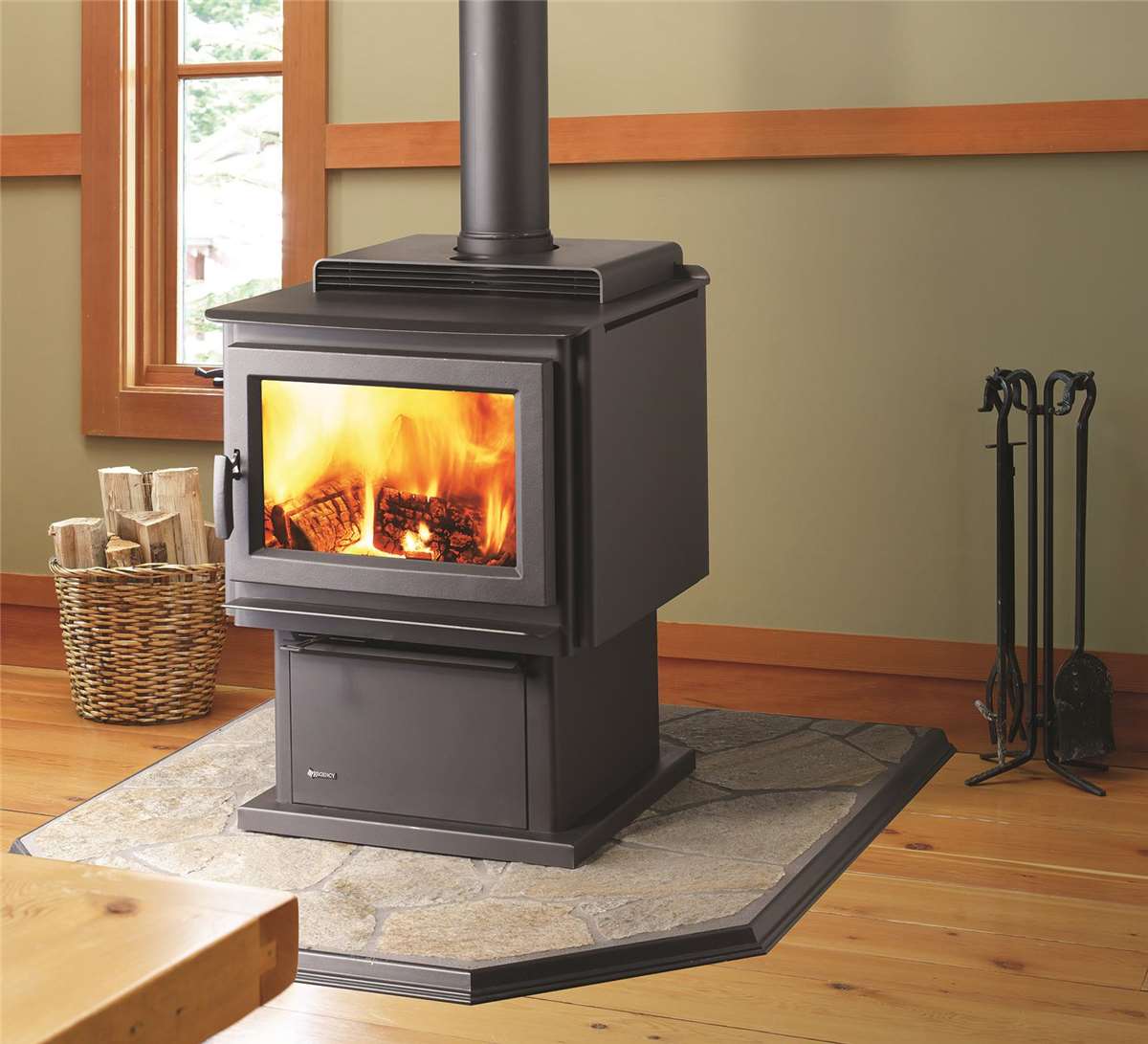 Pro-Series F3500 Large Wood Stove Full Size Image #1